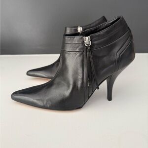 Narciso Rodriguez vintage black ankle boots size 38 (7.5)- like new